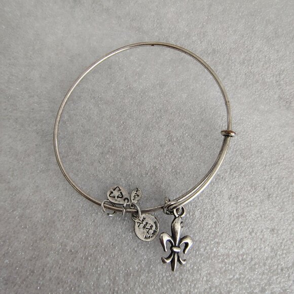 Alex and Ani Fleur De Lis Expandable Crystal Silver Charm Bangle Bracelet 176 - Picture 2 of 5